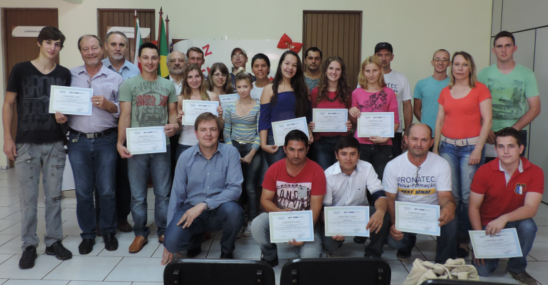 Formatura em cursos do CRAS aconteceu ontem